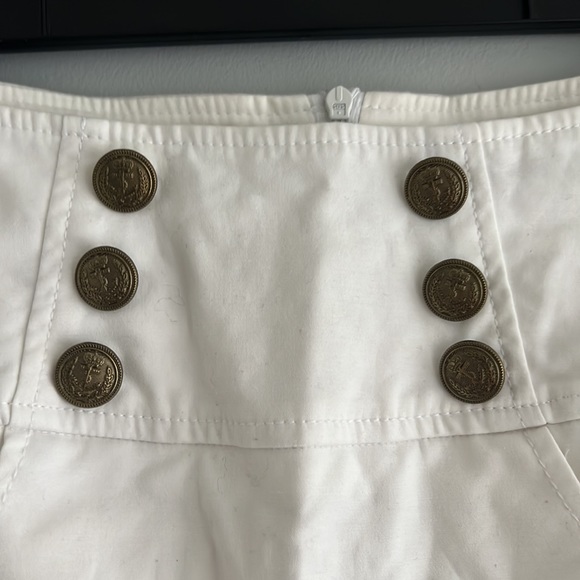 NEW white skirt size XS with gold buttons - Picture 10 of 12